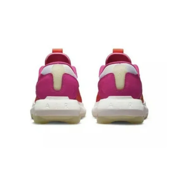 Nike Air Jordan 200E sneakers in Siren Red/Pink Prime Women's Low-Cut - Picture 3 of 10